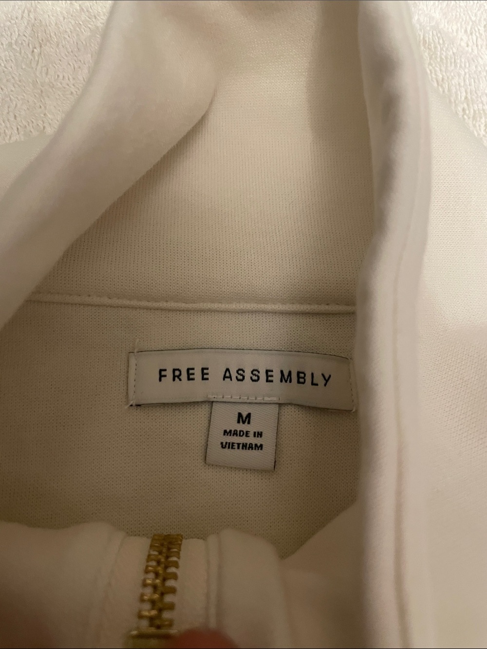 NWT Free Assembly Cream Half-Zip & Drawstring Shorts - Picture 8 of 12